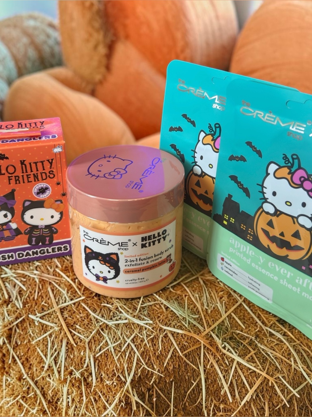 Hello Kitty Halloween Bundle Crème Shop Body Scrub + Plush Dangler Spooky Series